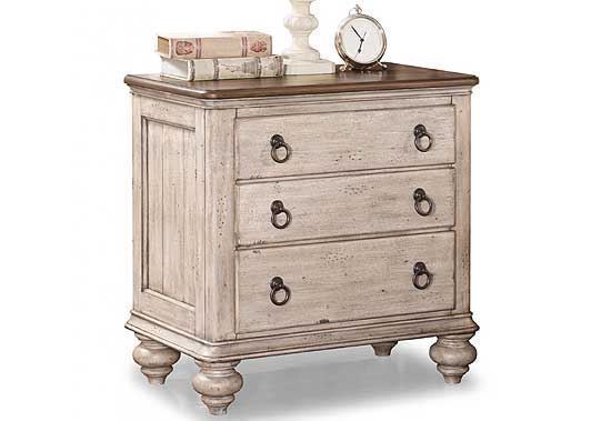 Plymouth Night Stand (W1047-863)