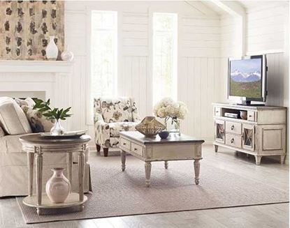 Southbury Living Room Collection
